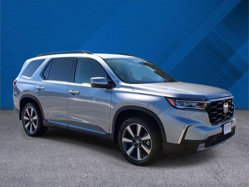 2025 Honda Pilot Touring 8-Passenger