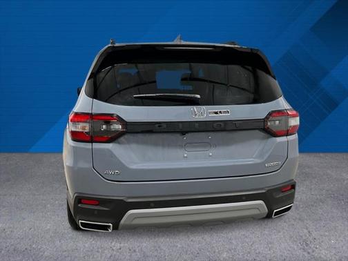 2025 Honda Pilot Touring 8-Passenger