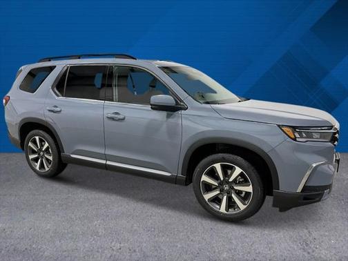2025 Honda Pilot Touring 8-Passenger