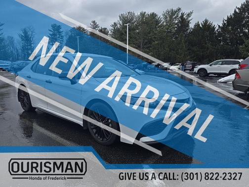 2022 Toyota Camry Nightshade Edition Hybrid