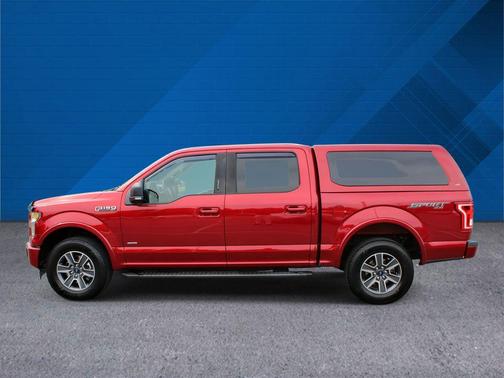 RUBY RED METALLIC TINTED CC 2017 Ford F-150 XLT