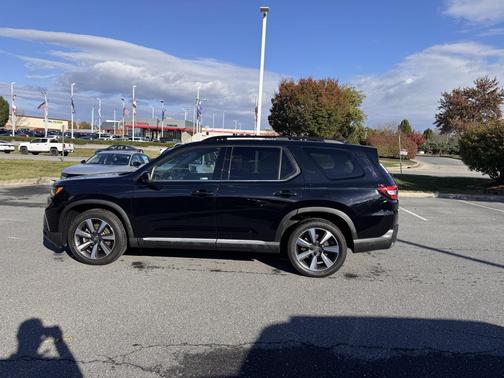 2023 Honda Pilot AWD Elite