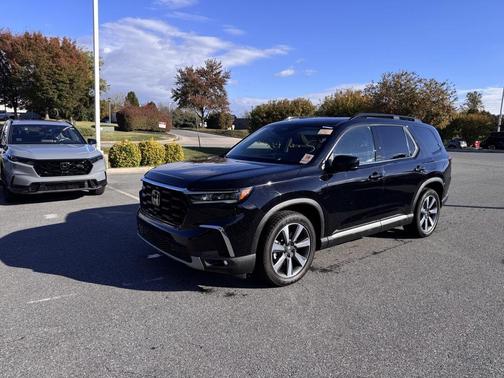 2023 Honda Pilot AWD Elite