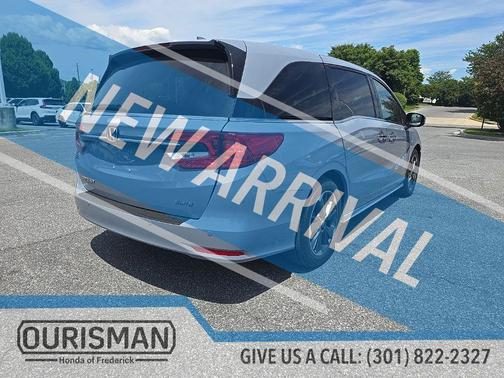 Sonic Gray Pearl 2023 Honda Odyssey Elite