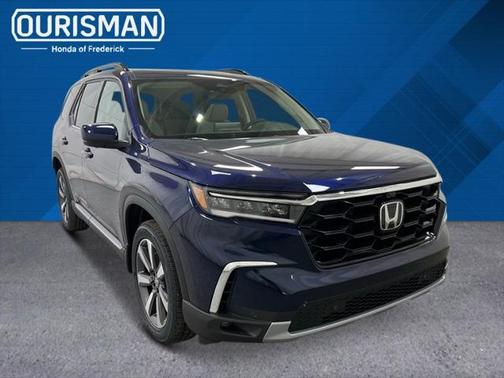 2025 Honda Pilot Touring 8-Passenger