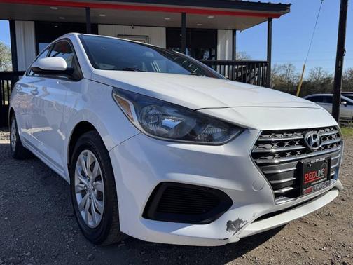 2021 Hyundai Accent SE 4dr Sedan CVT