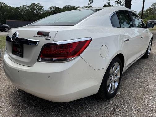 White 2010 Buick LaCrosse CXL