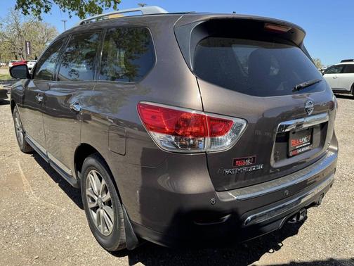 2015 Nissan Pathfinder SL