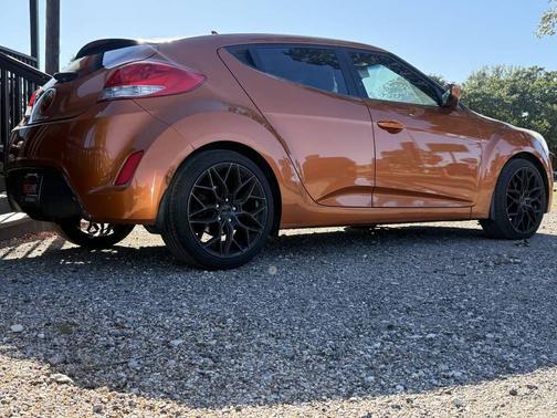2014 Hyundai Veloster Base