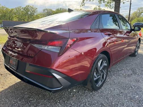 2025 Hyundai ELANTRA Sport