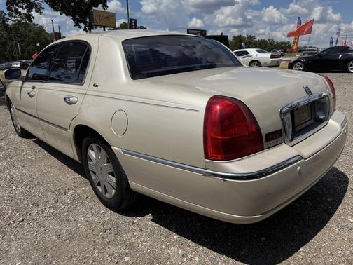 2003 Lincoln Town Car Cartier 4dr Sedan