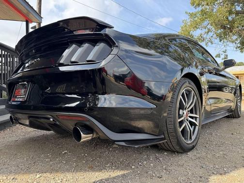 2016 Ford Mustang EcoBoost Premium