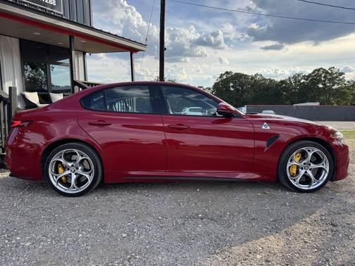 2018 Alfa Romeo Giulia Quadrifoglio