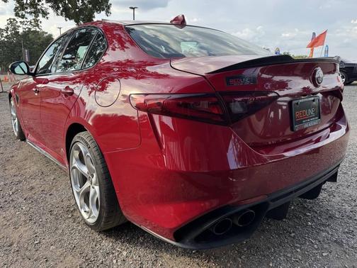 2018 Alfa Romeo Giulia Quadrifoglio