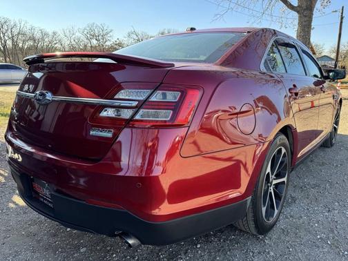 2016 Ford Taurus SHO AWD 4dr Sedan