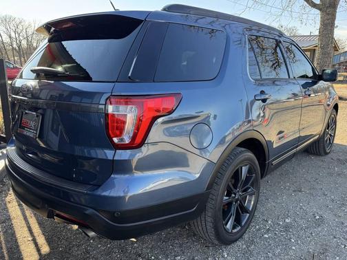 2019 Ford Explorer XLT 4dr SUV