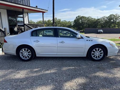 White 2011 Buick Lucerne CXL