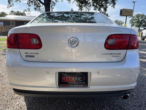 White 2011 Buick Lucerne CXL