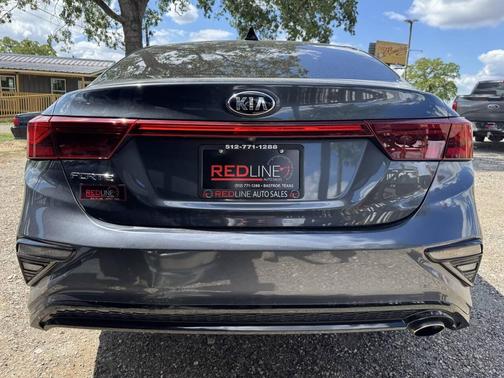 Gray 2019 Kia Forte LXS 4dr Sedan