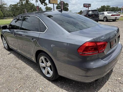 2015 Volkswagen Passat 1.8T Limited Edition