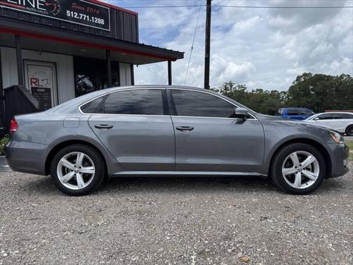 2015 Volkswagen Passat 1.8T Limited Edition