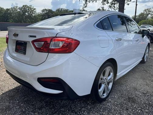 White 2017 Chevrolet Cruze Premier