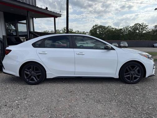 White 2021 Kia Forte GT-Line