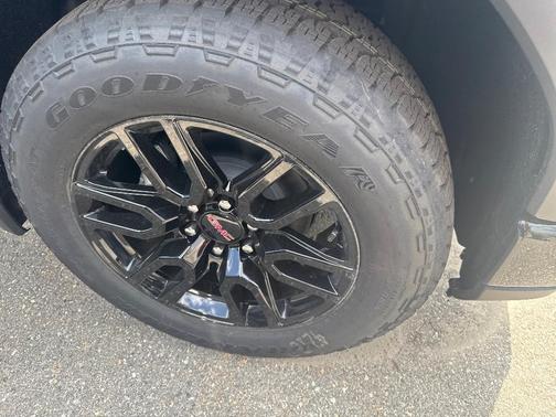 Black 2026 GMC Sierra 1500 Elevation