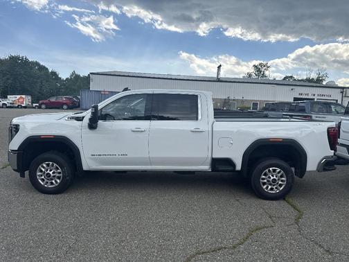 White 2026 GMC Sierra 2500 SLE
