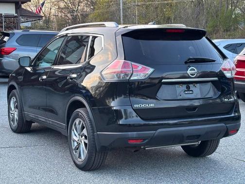 Super Black 2015 Nissan Rogue SL