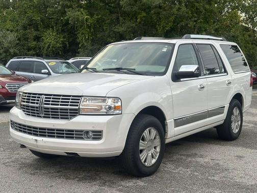 2013 Lincoln Navigator Base