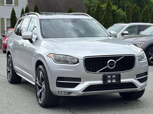 Bright Silver Metallic 2016 Volvo XC90 T6 Momentum