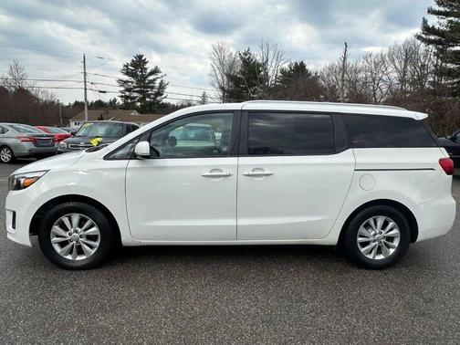 2016 Kia Sedona LX