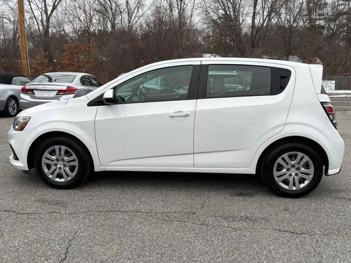 2018 Chevrolet Sonic LT