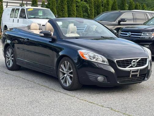 Black 2012 Volvo C70 T5 Platinum