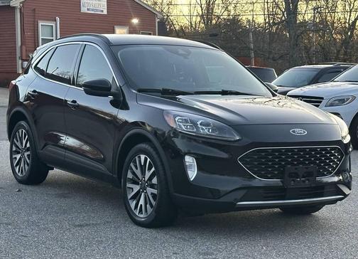 2020 Ford Escape Titanium