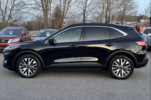 2020 Ford Escape Titanium