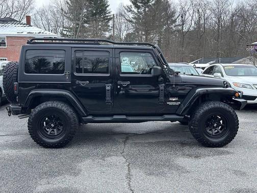 2013 Jeep Wrangler Unlimited Sahara