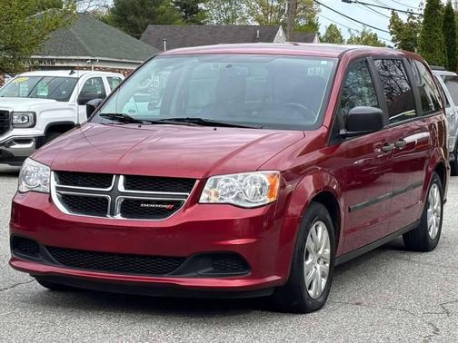 Red 2014 Dodge Grand Caravan AVP/SE