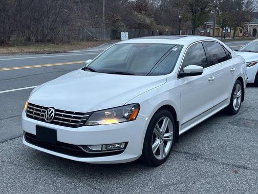 2015 Volkswagen Passat 1.8T Auto SEL Premium