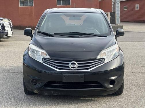 Super Black 2014 Nissan Versa Note SV