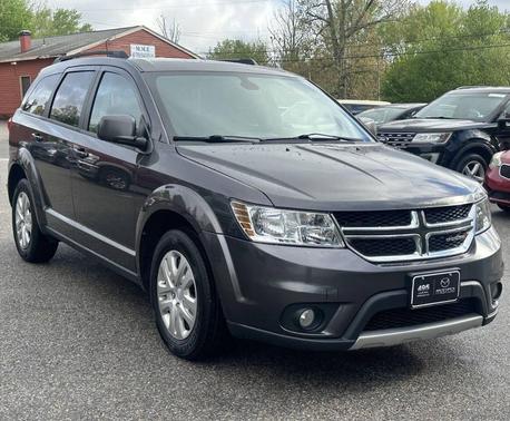 Granite Pearlcoat 2019 Dodge Journey SE