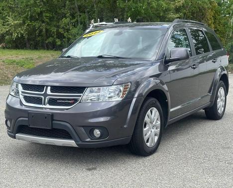 Granite Pearlcoat 2019 Dodge Journey SE