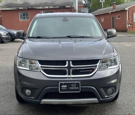 Granite Pearlcoat 2019 Dodge Journey SE
