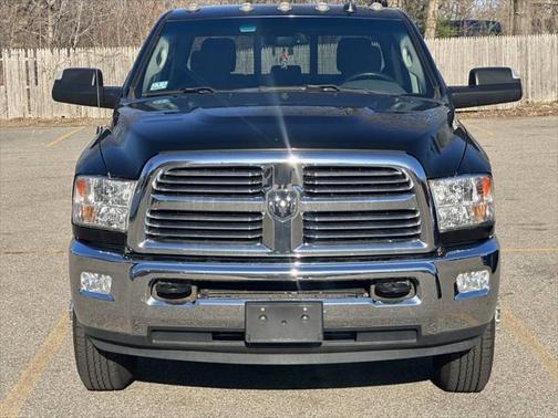 2018 RAM 3500 Big Horn Crew Cab 4x4 8' Box