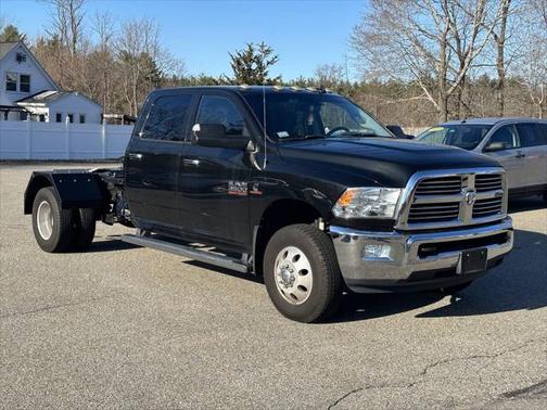 2018 RAM 3500 Big Horn Crew Cab 4x4 8' Box