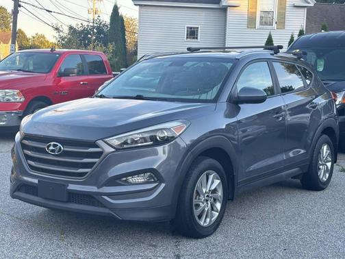 2016 Hyundai TUCSON SE