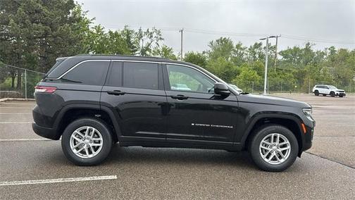 2025 Jeep Grand Cherokee Laredo X