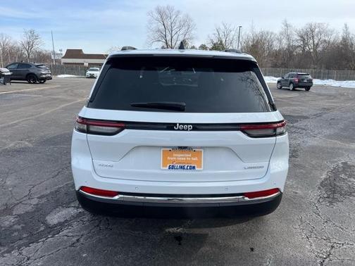 2025 Jeep Grand Cherokee Laredo