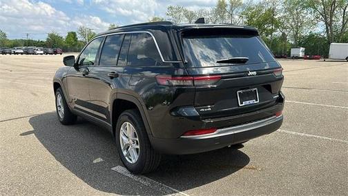 2025 Jeep Grand Cherokee Laredo X